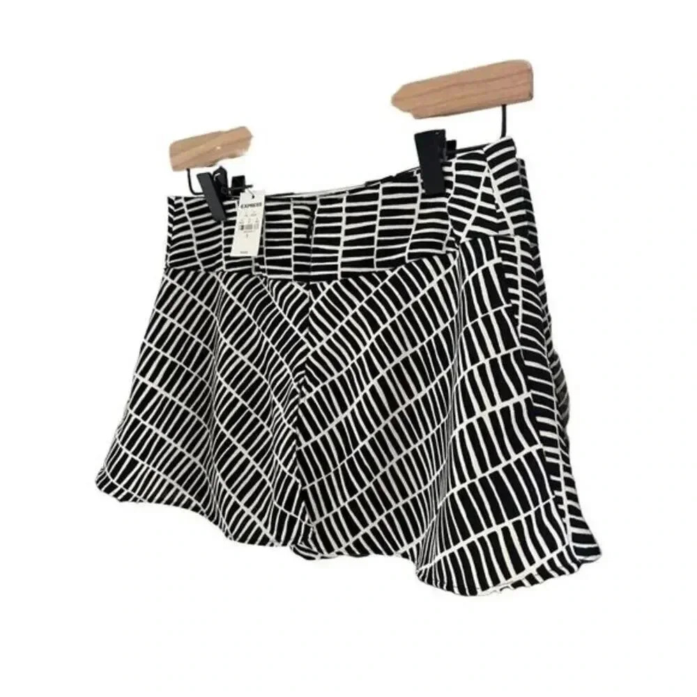 Express Black & White Grid-Print Flared Mini Skirt